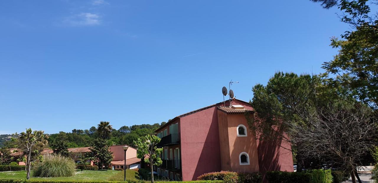 Ferienwohnung Studio Meuble Face Au Golf Mouans-Sartoux Exterior foto